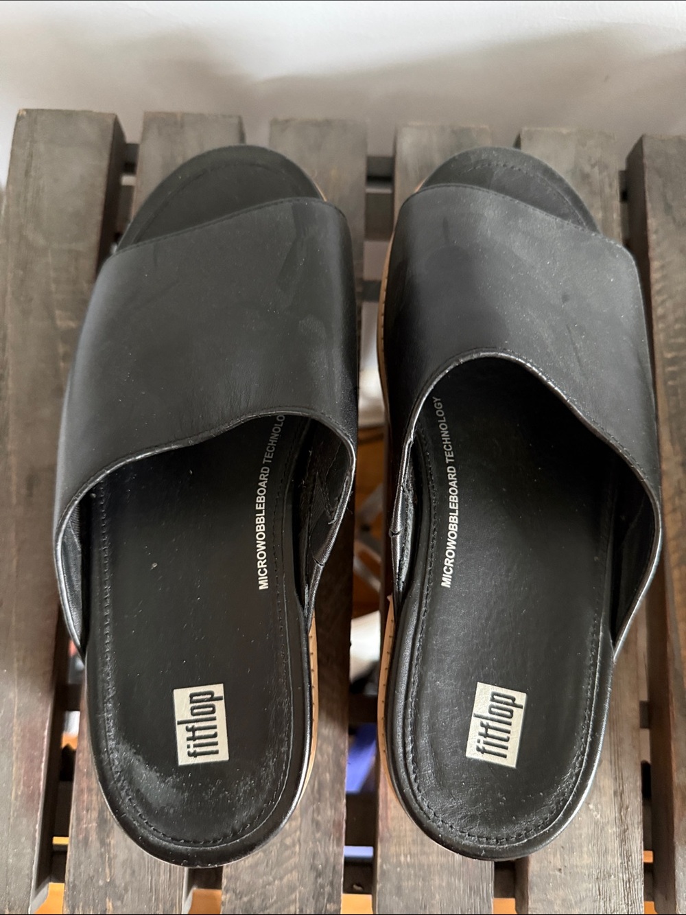 Fitflop Black Leather Slide Sandals